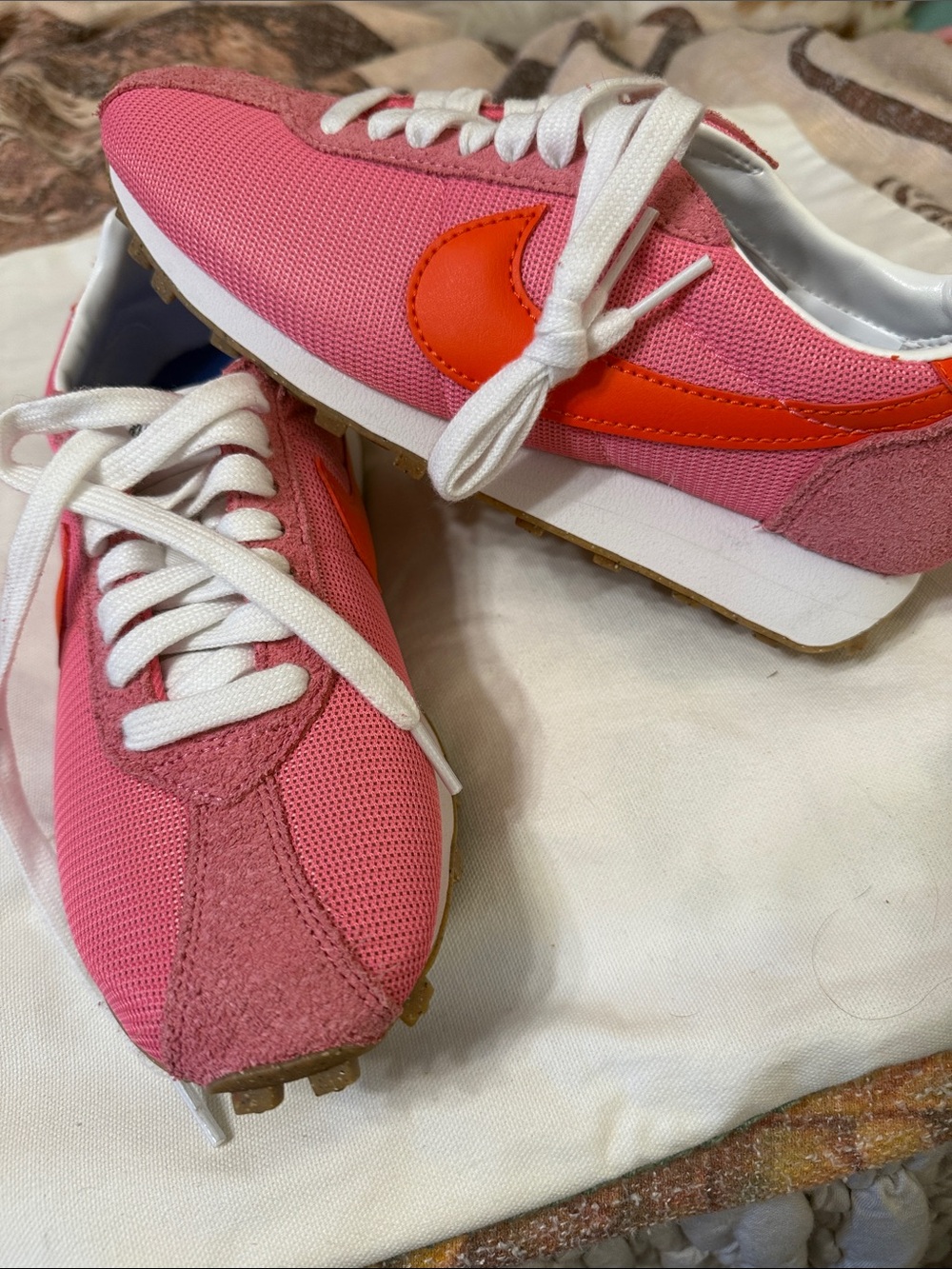 NIKE Women’s Pink Runner Sneakers with Orange Accent. 8.5